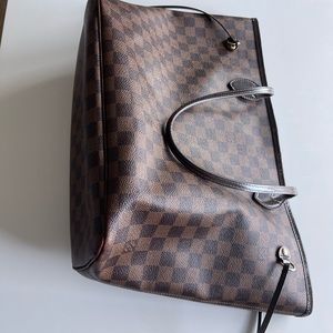 100% Authentic Louis Vuitton Neverfull MM, good condition
